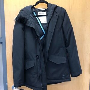 Aritzia Innsbruk Tna parka winter coat
